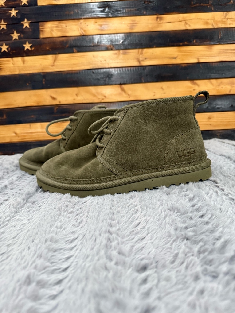 UGG Men's Suede Chukka Boots in Olive
